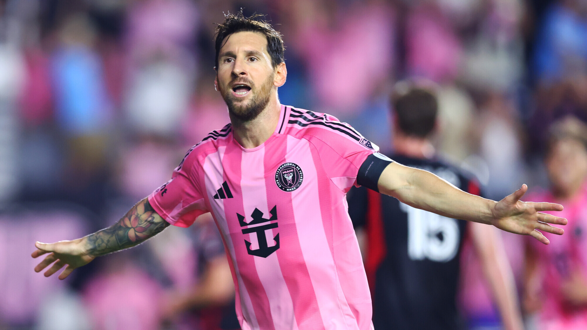 Подробнее о статье Сколько заработал Лионель Месси за всю карьеру — анализ доходов